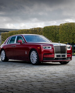 Rolls–Royce Motor Cars продаст уникальный красный Phantom с аукциона